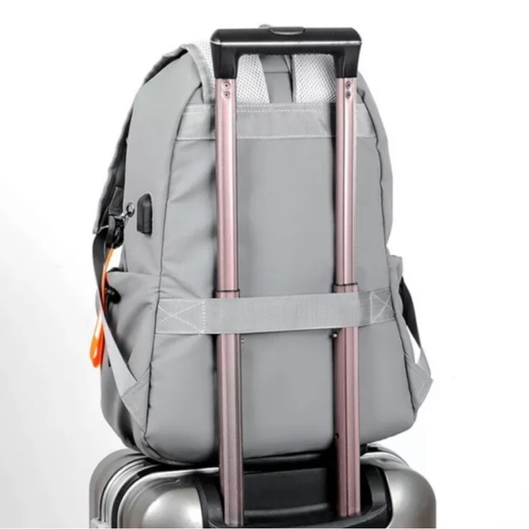 Call of Duty Modern Warfare 3 Customized Versatile Backpack USB Water-Resistant - Picture 4 of 4